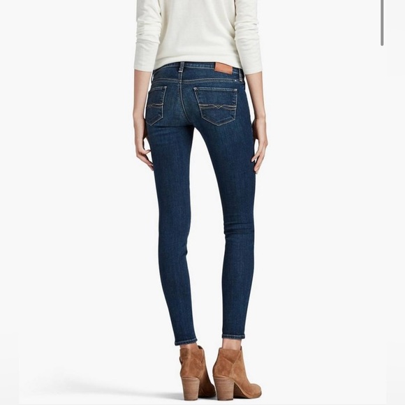 Lucky Brand Charlie Skinny Low Rise Jeans Sz 6/28 - Picture 2 of 7